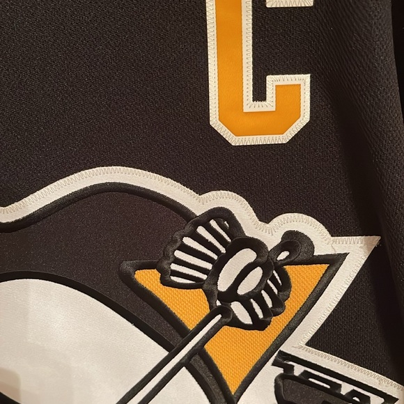 adidas Sidney Crosby Pittsburgh Penguins Home Authentic Jersey - Picture 3 of 10